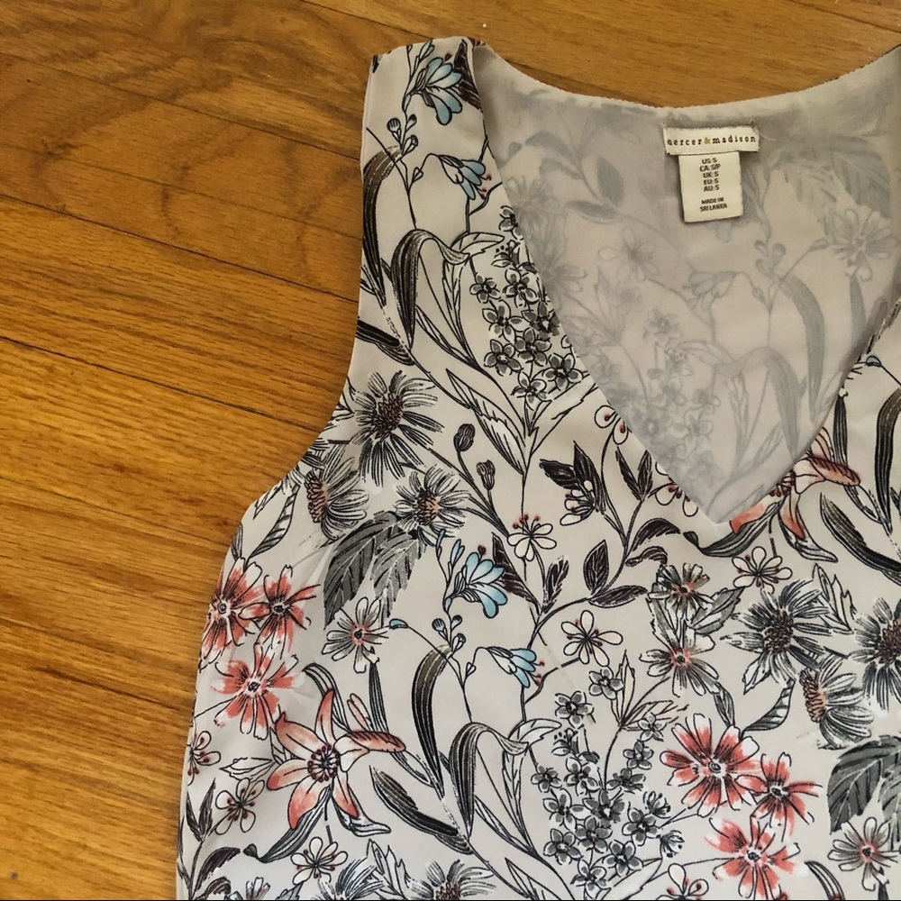 Floral Sleeveless Blouse